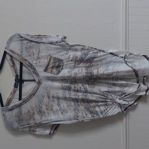 Women's derek heart short sleeve Tee Size XL